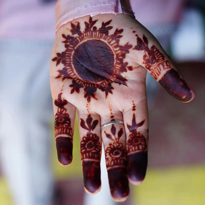 Mehndi Oil for Henna | Dark Stain Henna Essential Oil | Organic Bridal & Mehndi Blend for Long-Lasting Stain